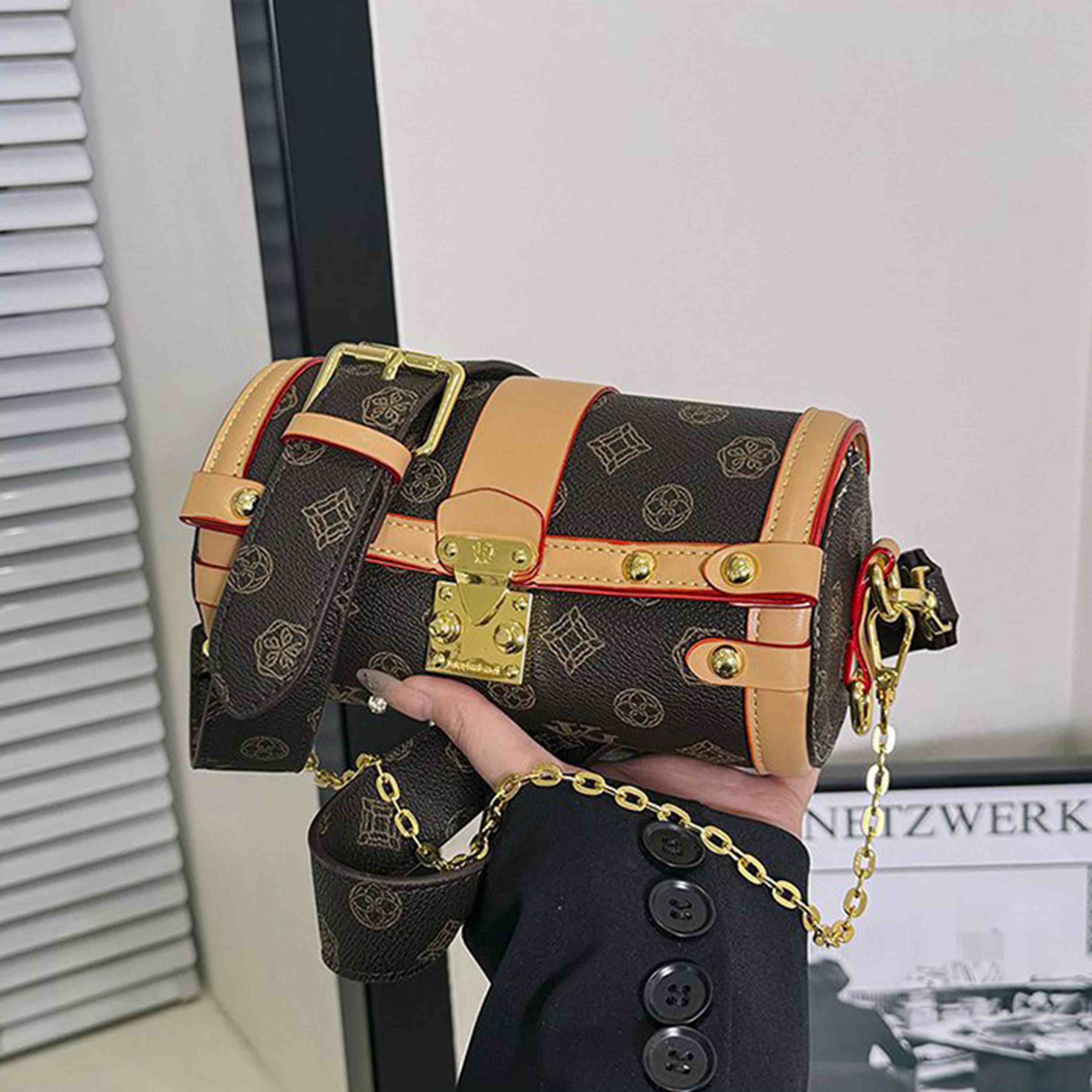 Pen holder bag