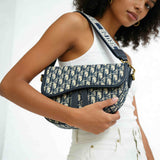 Shoulder bag (underarm bag)